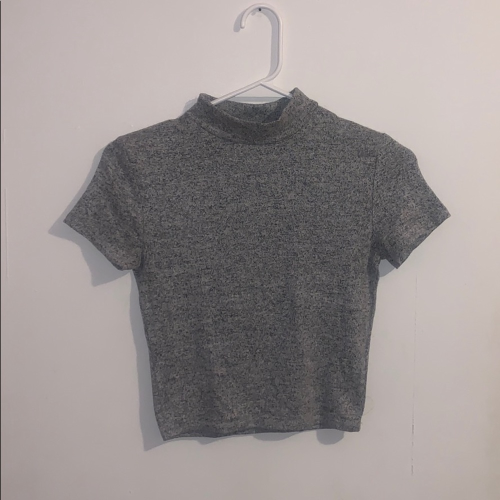 Forever 21 Grey Crop-Top